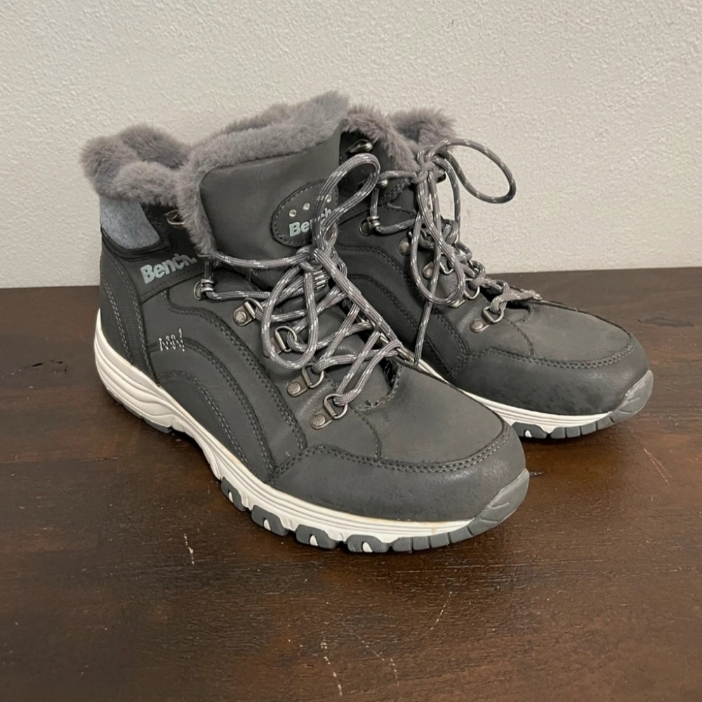 Bench Weatherproof Outdoor Boots Gray Colour